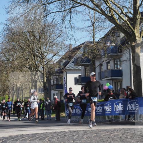 06.04.2025 - 44. Internationalen Wilhelmsburger Insellauf Luisa Fischer http://msf.ph/oto/7580577 06.04.2025 10:45:17 Ziel 4302, 3052, 4100, 956 meine-sportfotos.de