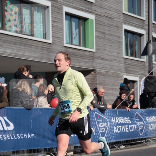 06.04.2025 - 44. Internationalen Wilhelmsburger Insellauf A. Gomolzig http://msf.ph/oto/7580593 06.04.2025 10:18:11 Ziel 3368, 4265 meine-sportfotos.de