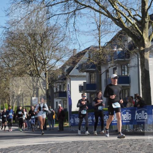 06.04.2025 - 44. Internationalen Wilhelmsburger Insellauf Luisa Fischer http://msf.ph/oto/7580595 06.04.2025 10:45:17 Ziel 3052, 4100, 3956 meine-sportfotos.de