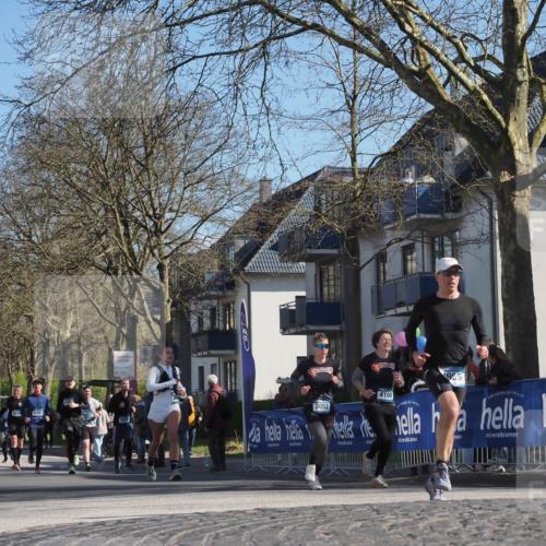 06.04.2025 - 44. Internationalen Wilhelmsburger Insellauf Luisa Fischer http://msf.ph/oto/7580608 06.04.2025 10:45:18 Ziel 3978, 4302, 3052, 4100, 956 meine-sportfotos.de