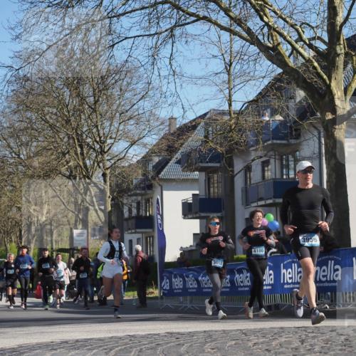 06.04.2025 - 44. Internationalen Wilhelmsburger Insellauf Luisa Fischer http://msf.ph/oto/7580615 06.04.2025 10:45:18 Ziel 4502, 4301, 3956, 3678, 3052, 4100 meine-sportfotos.de