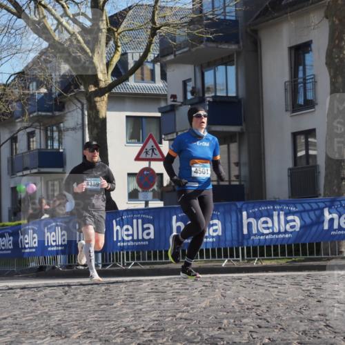 06.04.2025 - 44. Internationalen Wilhelmsburger Insellauf Luisa Fischer http://msf.ph/oto/7580659 06.04.2025 10:39:58 Ziel 4389, 4501, 407 meine-sportfotos.de