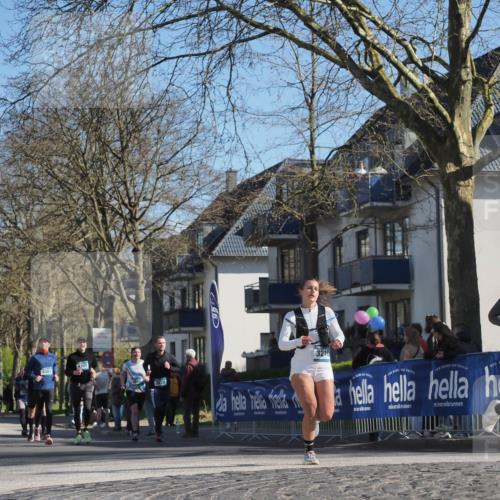 06.04.2025 - 44. Internationalen Wilhelmsburger Insellauf Luisa Fischer http://msf.ph/oto/7580717 06.04.2025 10:45:19 Ziel 4302, 4301, 3678, 3218, 3052 meine-sportfotos.de