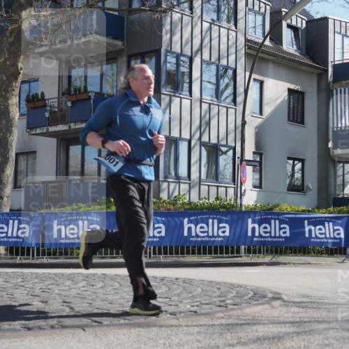 06.04.2025 - 44. Internationalen Wilhelmsburger Insellauf Luisa Fischer http://msf.ph/oto/7580754 06.04.2025 10:40:07 Ziel 001 meine-sportfotos.de