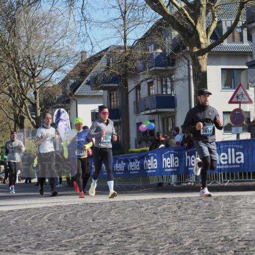 06.04.2025 - 44. Internationalen Wilhelmsburger Insellauf Luisa Fischer http://msf.ph/oto/7580823 06.04.2025 10:40:14 Ziel 3652, 319, 3974, 3617, 3263 meine-sportfotos.de