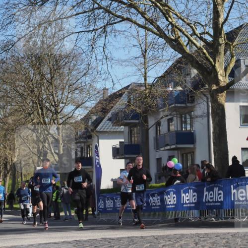 06.04.2025 - 44. Internationalen Wilhelmsburger Insellauf Luisa Fischer http://msf.ph/oto/7580830 06.04.2025 10:45:22 Ziel 3873, 397, 4302, 4301, 456, 3678 meine-sportfotos.de