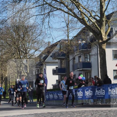 06.04.2025 - 44. Internationalen Wilhelmsburger Insellauf Luisa Fischer http://msf.ph/oto/7580843 06.04.2025 10:45:22 Ziel 352, 3978, 4302, 4301, 4565, 3678 meine-sportfotos.de