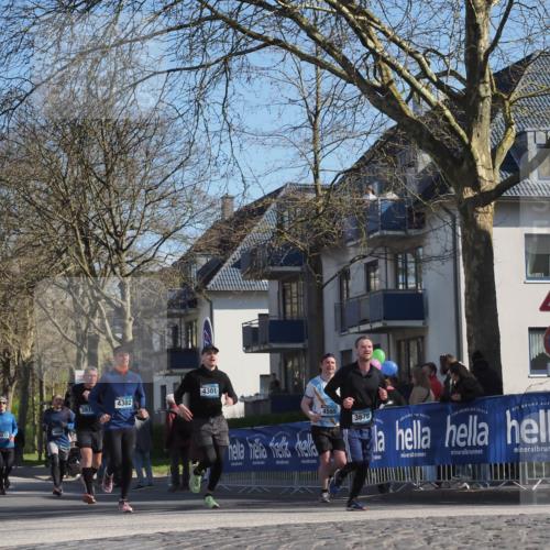 06.04.2025 - 44. Internationalen Wilhelmsburger Insellauf Luisa Fischer http://msf.ph/oto/7580857 06.04.2025 10:45:22 Ziel 4352, 3873, 397, 4301, 4302, 4565, 3678 meine-sportfotos.de