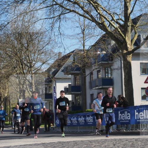 06.04.2025 - 44. Internationalen Wilhelmsburger Insellauf Luisa Fischer http://msf.ph/oto/7580876 06.04.2025 10:45:23 Ziel 3873, 3866, 3978, 4302, 4301, 4565, 3678 meine-sportfotos.de