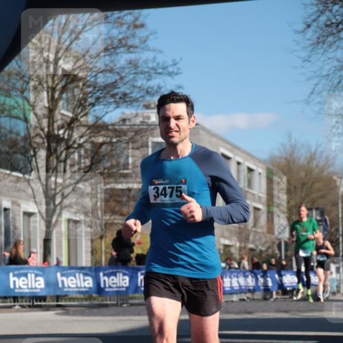 06.04.2025 - 44. Internationalen Wilhelmsburger Insellauf A. Gomolzig http://msf.ph/oto/7580885 06.04.2025 10:15:18 Ziel 3080, 3475, 3776 meine-sportfotos.de