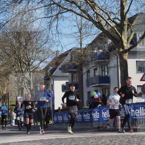 06.04.2025 - 44. Internationalen Wilhelmsburger Insellauf Luisa Fischer http://msf.ph/oto/7580905 06.04.2025 10:45:23 Ziel 4352, 3873, 397, 4302, 4301, 4565, 3678 meine-sportfotos.de