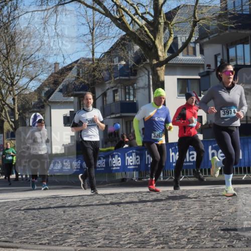 06.04.2025 - 44. Internationalen Wilhelmsburger Insellauf Luisa Fischer http://msf.ph/oto/7580918 06.04.2025 10:40:16 Ziel 30212, 3315, 3974, 3263 meine-sportfotos.de