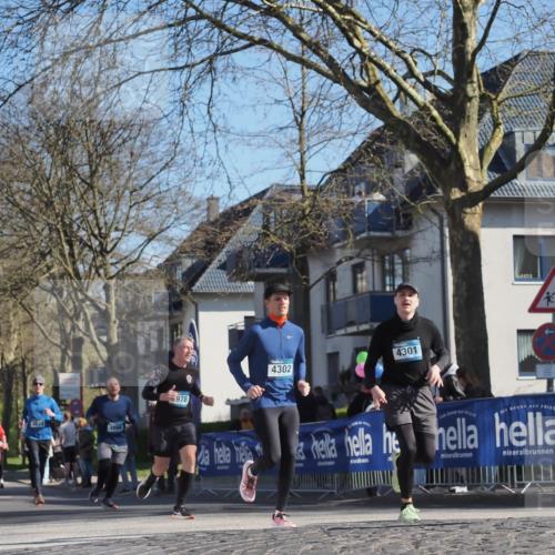 06.04.2025 - 44. Internationalen Wilhelmsburger Insellauf Luisa Fischer http://msf.ph/oto/7580945 06.04.2025 10:45:24 Ziel 3866, 978, 4302, 4301, 65 meine-sportfotos.de