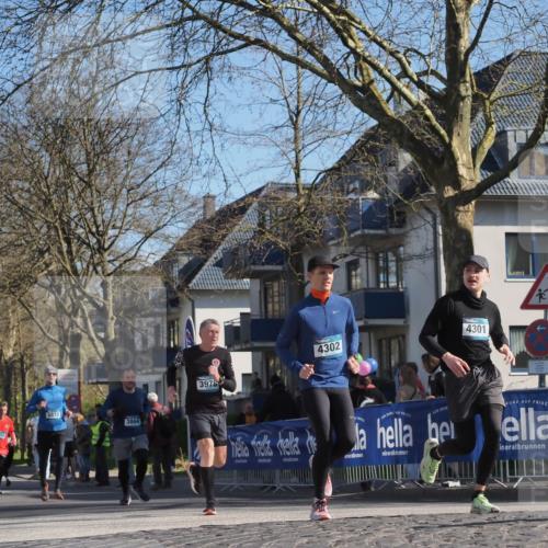 06.04.2025 - 44. Internationalen Wilhelmsburger Insellauf Luisa Fischer http://msf.ph/oto/7580960 06.04.2025 10:45:25 Ziel 3873, 3866, 3978, 4302, 4301 meine-sportfotos.de