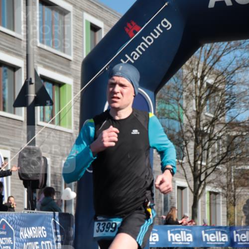 06.04.2025 - 44. Internationalen Wilhelmsburger Insellauf A. Gomolzig http://msf.ph/oto/7580976 06.04.2025 10:14:47 Ziel 3399, 3599 meine-sportfotos.de