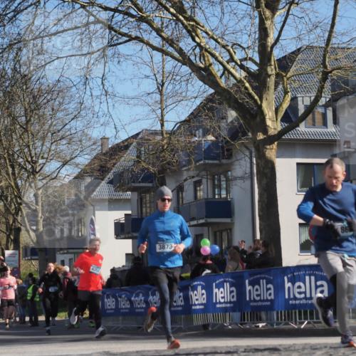 06.04.2025 - 44. Internationalen Wilhelmsburger Insellauf Luisa Fischer http://msf.ph/oto/7581092 06.04.2025 10:45:28 Ziel 4352, 3873, 86 meine-sportfotos.de