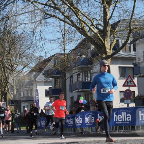 06.04.2025 - 44. Internationalen Wilhelmsburger Insellauf Luisa Fischer http://msf.ph/oto/7581116 06.04.2025 10:45:29 Ziel 5003, 4180, 4194, 4063, 4352, 3873 meine-sportfotos.de