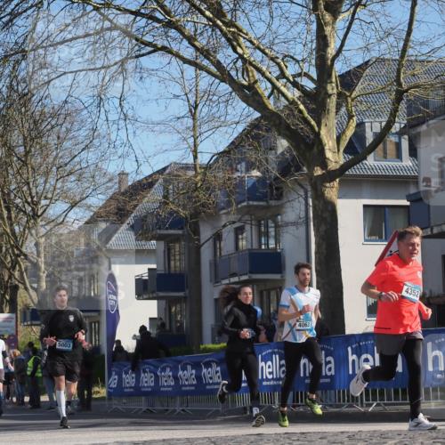 06.04.2025 - 44. Internationalen Wilhelmsburger Insellauf Luisa Fischer http://msf.ph/oto/7581178 06.04.2025 10:45:30 Ziel 4180, 5003, 194, 4063, 4352 meine-sportfotos.de