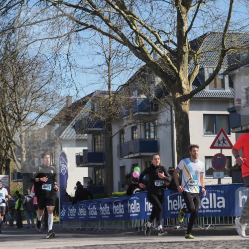 06.04.2025 - 44. Internationalen Wilhelmsburger Insellauf Luisa Fischer http://msf.ph/oto/7581185 06.04.2025 10:45:30 Ziel 4352, 4180, 5003, 4194, 4063, 21 meine-sportfotos.de