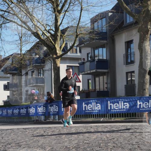 06.04.2025 - 44. Internationalen Wilhelmsburger Insellauf Luisa Fischer http://msf.ph/oto/7581251 06.04.2025 10:40:23 Ziel 4445, 652, 11, 3574 meine-sportfotos.de