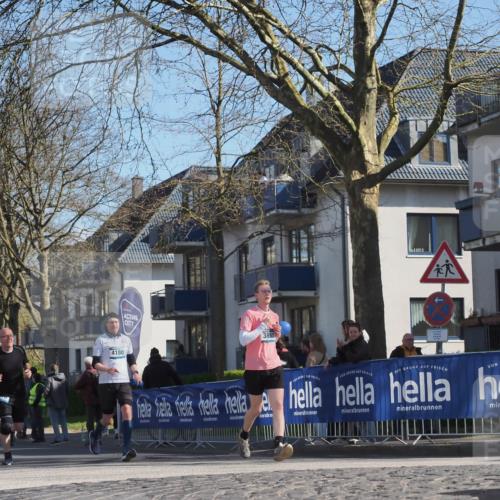 06.04.2025 - 44. Internationalen Wilhelmsburger Insellauf Luisa Fischer http://msf.ph/oto/7581293 06.04.2025 10:45:33 Ziel 3999, 4456, 4180, 3851 meine-sportfotos.de