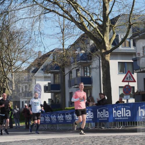 06.04.2025 - 44. Internationalen Wilhelmsburger Insellauf Luisa Fischer http://msf.ph/oto/7581299 06.04.2025 10:45:33 Ziel 4999, 4456, 4180, 31 meine-sportfotos.de