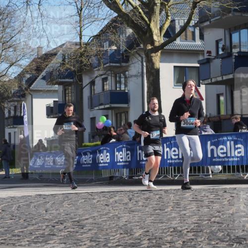 06.04.2025 - 44. Internationalen Wilhelmsburger Insellauf Luisa Fischer http://msf.ph/oto/7581369 06.04.2025 10:40:29 Ziel 336, 3120, 3086 meine-sportfotos.de