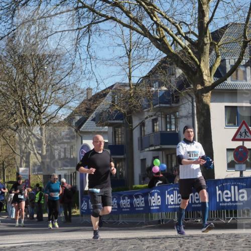06.04.2025 - 44. Internationalen Wilhelmsburger Insellauf Luisa Fischer http://msf.ph/oto/7581381 06.04.2025 10:45:35 Ziel 3550, 3313, 3999, 4180 meine-sportfotos.de