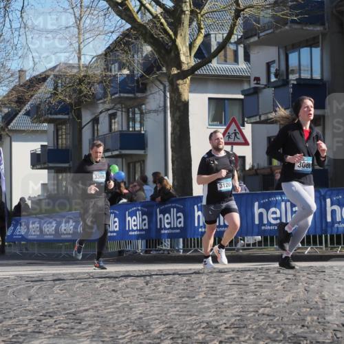 06.04.2025 - 44. Internationalen Wilhelmsburger Insellauf Luisa Fischer http://msf.ph/oto/7581398 06.04.2025 10:40:30 Ziel 3365, 3120, 3086 meine-sportfotos.de