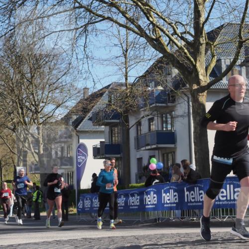 06.04.2025 - 44. Internationalen Wilhelmsburger Insellauf Luisa Fischer http://msf.ph/oto/7581439 06.04.2025 10:45:36 Ziel 182, 550, 3313, 3861, 3939 meine-sportfotos.de