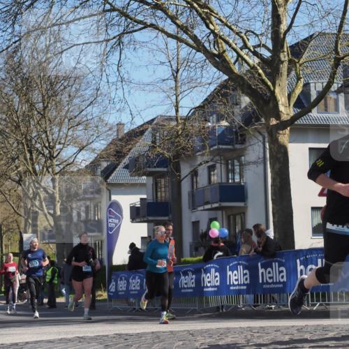 06.04.2025 - 44. Internationalen Wilhelmsburger Insellauf Luisa Fischer http://msf.ph/oto/7581447 06.04.2025 10:45:36 Ziel 3313, 3861 meine-sportfotos.de