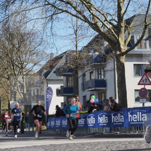 06.04.2025 - 44. Internationalen Wilhelmsburger Insellauf Luisa Fischer http://msf.ph/oto/7581453 06.04.2025 10:45:37 Ziel 3313, 380, 3999 meine-sportfotos.de