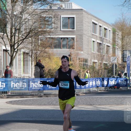 06.04.2025 - 44. Internationalen Wilhelmsburger Insellauf A. Gomolzig http://msf.ph/oto/7581474 06.04.2025 10:07:50 Ziel 3260 meine-sportfotos.de