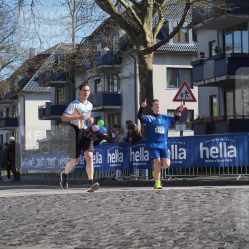 06.04.2025 - 44. Internationalen Wilhelmsburger Insellauf Luisa Fischer http://msf.ph/oto/7581646 06.04.2025 10:40:45 Ziel 4147, 5132 meine-sportfotos.de