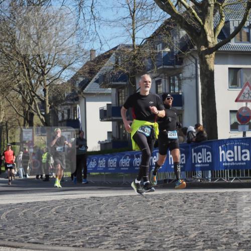 06.04.2025 - 44. Internationalen Wilhelmsburger Insellauf Luisa Fischer http://msf.ph/oto/7581780 06.04.2025 10:40:54 Ziel 3, 3390, 3635, 4241 meine-sportfotos.de
