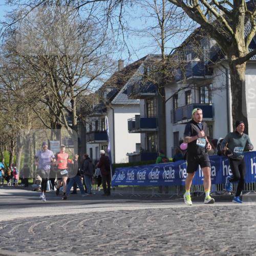 06.04.2025 - 44. Internationalen Wilhelmsburger Insellauf Luisa Fischer http://msf.ph/oto/7581907 06.04.2025 10:40:57 Ziel 4499, 3390, 4481 meine-sportfotos.de