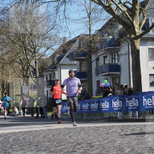 06.04.2025 - 44. Internationalen Wilhelmsburger Insellauf Luisa Fischer http://msf.ph/oto/7582038 06.04.2025 10:40:59 Ziel 4111, 4499 meine-sportfotos.de