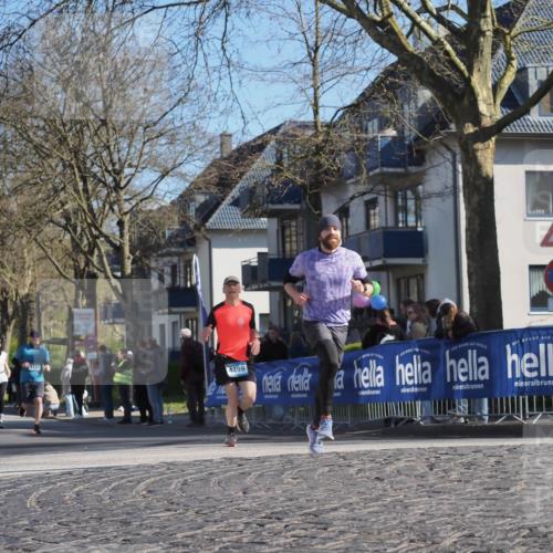 06.04.2025 - 44. Internationalen Wilhelmsburger Insellauf Luisa Fischer http://msf.ph/oto/7582069 06.04.2025 10:40:59 Ziel 4499 meine-sportfotos.de
