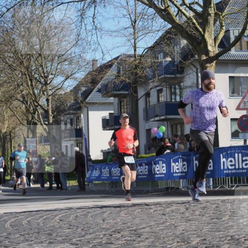 06.04.2025 - 44. Internationalen Wilhelmsburger Insellauf Luisa Fischer http://msf.ph/oto/7582109 06.04.2025 10:41:00 Ziel 4111, 4499 meine-sportfotos.de