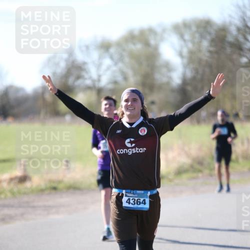 06.04.2025 - 44. Internationalen Wilhelmsburger Insellauf Jannik Wohlers http://msf.ph/oto/7595919 06.04.2025 10:34:47 Laufen 4364 meine-sportfotos.de