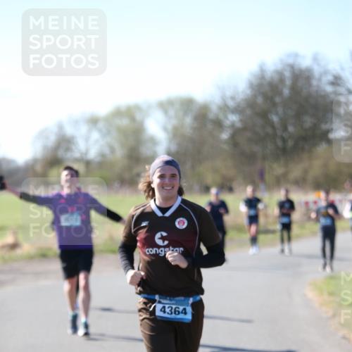 06.04.2025 - 44. Internationalen Wilhelmsburger Insellauf Jannik Wohlers http://msf.ph/oto/7596219 06.04.2025 10:34:49 Laufen 4364 meine-sportfotos.de