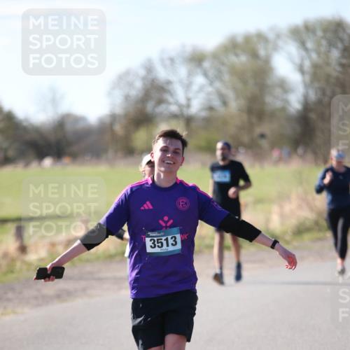 06.04.2025 - 44. Internationalen Wilhelmsburger Insellauf Jannik Wohlers http://msf.ph/oto/7596246 06.04.2025 10:34:50 Laufen 3513 meine-sportfotos.de