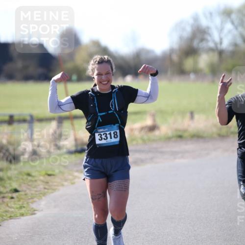 06.04.2025 - 44. Internationalen Wilhelmsburger Insellauf Jannik Wohlers http://msf.ph/oto/7596344 06.04.2025 10:35:01 Laufen 3318, 3352 meine-sportfotos.de