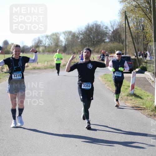 06.04.2025 - 44. Internationalen Wilhelmsburger Insellauf Jannik Wohlers http://msf.ph/oto/7596372 06.04.2025 10:35:03 Laufen 3318, 3352, 3043 meine-sportfotos.de