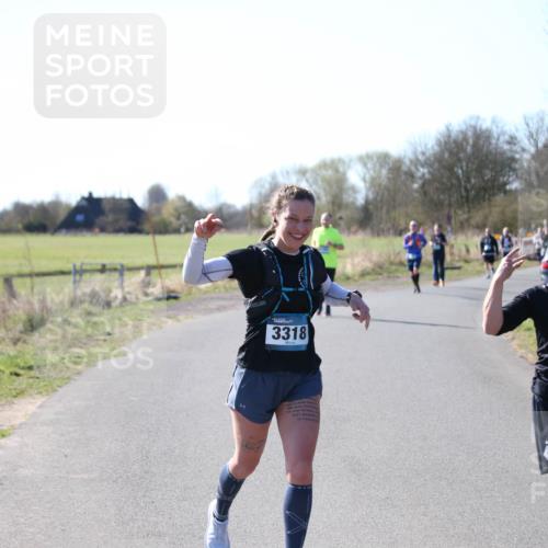 06.04.2025 - 44. Internationalen Wilhelmsburger Insellauf Jannik Wohlers http://msf.ph/oto/7596387 06.04.2025 10:35:04 Laufen 3318, 3352 meine-sportfotos.de
