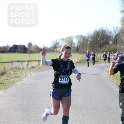 06.04.2025 - 44. Internationalen Wilhelmsburger Insellauf Jannik Wohlers http://msf.ph/oto/7596392 06.04.2025 10:35:04 Laufen 3318, 3352 meine-sportfotos.de