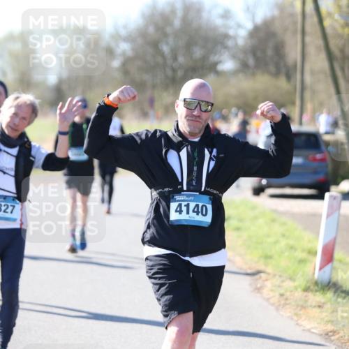06.04.2025 - 44. Internationalen Wilhelmsburger Insellauf Jannik Wohlers http://msf.ph/oto/7596591 06.04.2025 10:35:20 Laufen 3327, 4140 meine-sportfotos.de