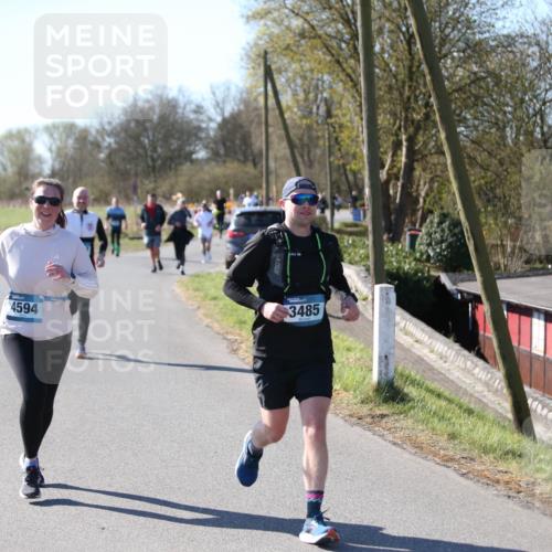 06.04.2025 - 44. Internationalen Wilhelmsburger Insellauf Jannik Wohlers http://msf.ph/oto/7596664 06.04.2025 10:35:24 Laufen 4594, 3485 meine-sportfotos.de