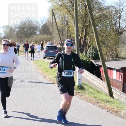 06.04.2025 - 44. Internationalen Wilhelmsburger Insellauf Jannik Wohlers http://msf.ph/oto/7596676 06.04.2025 10:35:24 Laufen 4594, 3485 meine-sportfotos.de