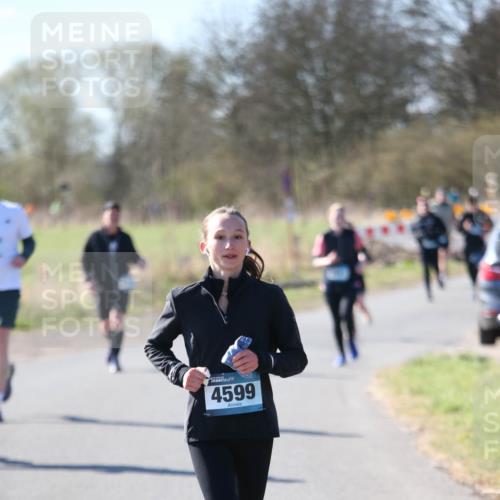 06.04.2025 - 44. Internationalen Wilhelmsburger Insellauf Jannik Wohlers http://msf.ph/oto/7596849 06.04.2025 10:35:40 Laufen 4599 meine-sportfotos.de